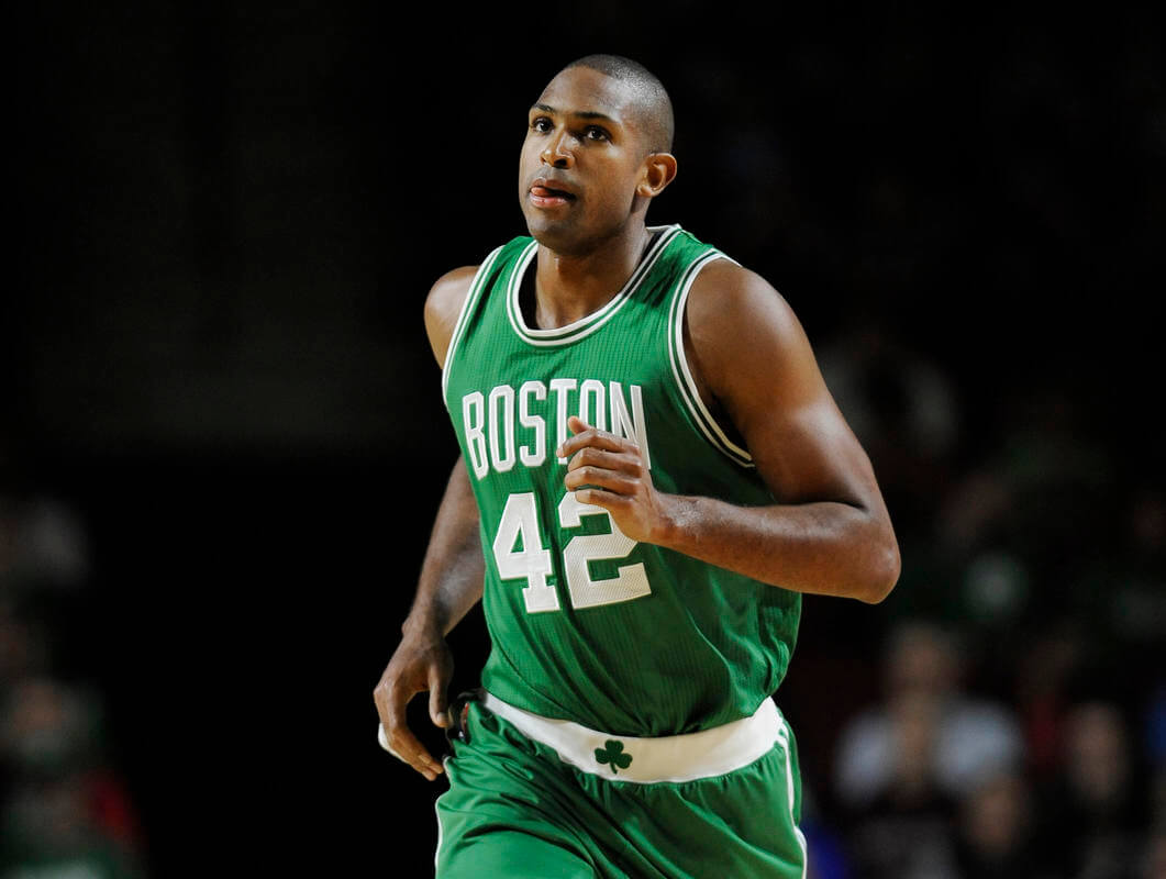 celtics-76ers-basketb_rose