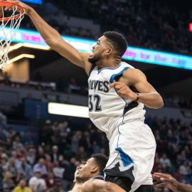 USP NBA: PHILADELPHIA 76ERS AT MINNESOTA TIMBERWOL S BKN USA MN