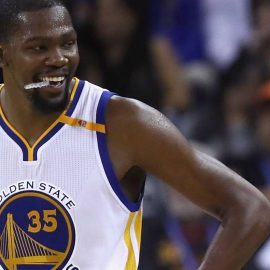 kevin-durant-101116-usnews-getty-ftr_7a9o4whp9ckr1665qw18yfevf