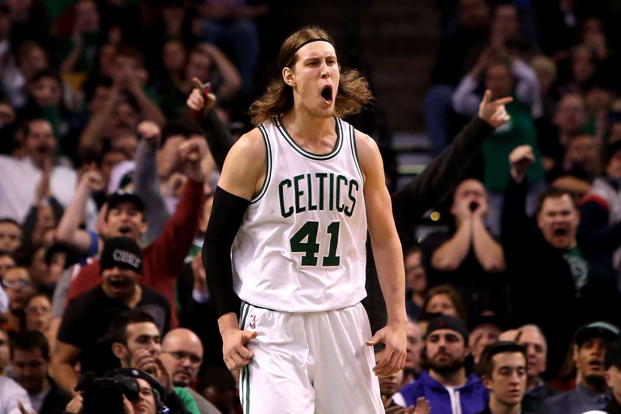 Cleveland Cavaliers v Boston Celtics