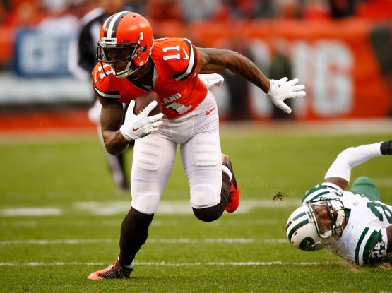 New York Jets v Cleveland Browns