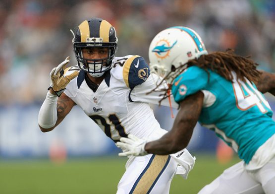 Miami Dolphins v Los Angeles Rams
