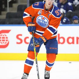 Toronto Maple Leafs v Edmonton Oilers