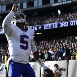 Buffalo Bills v Oakland Raiders