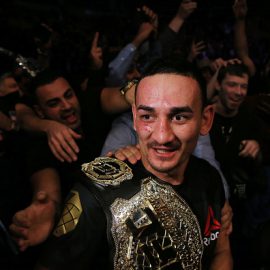 UFC 206: Holloway v Pettis