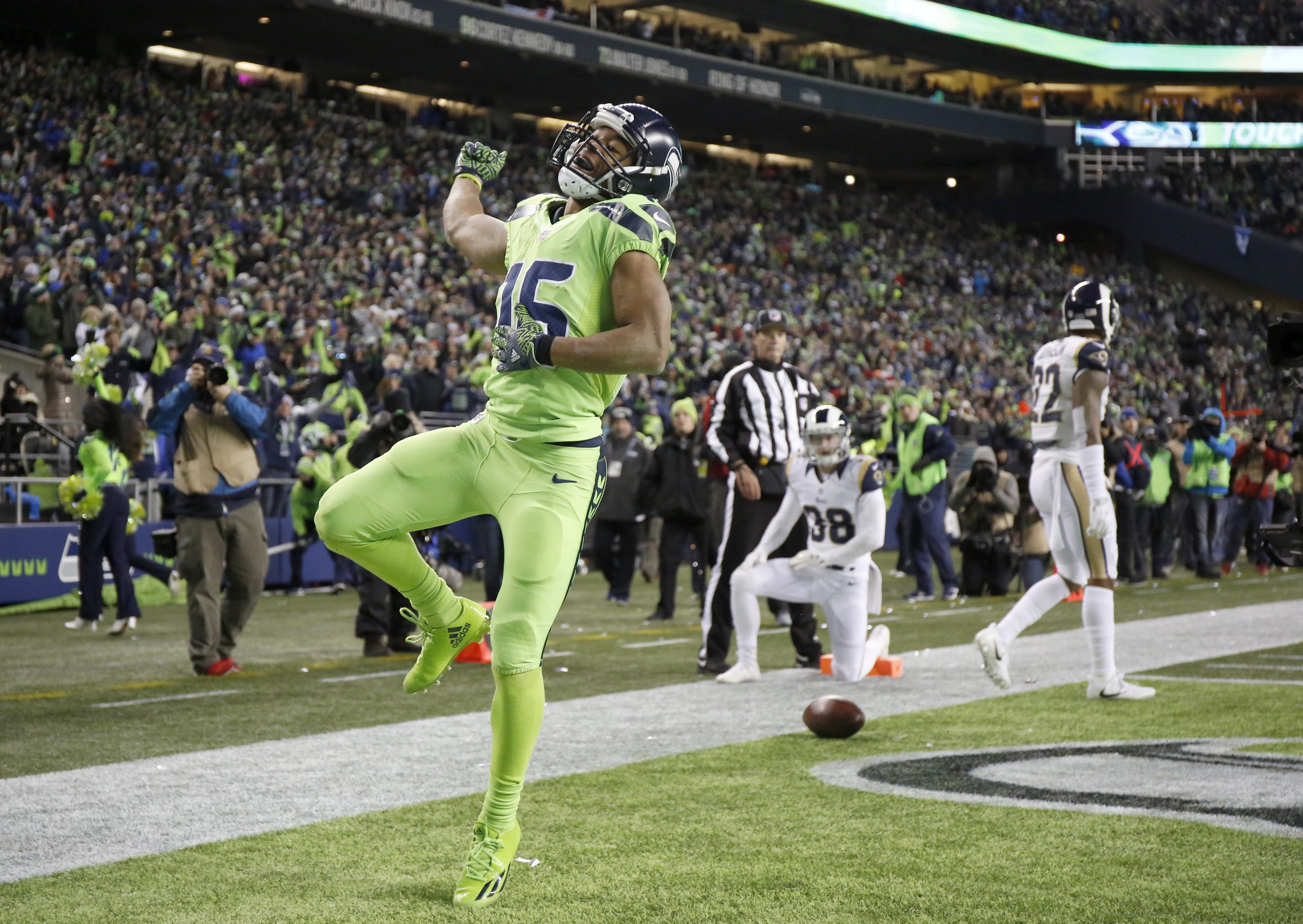 Los Angeles Rams v Seattle Seahawks
