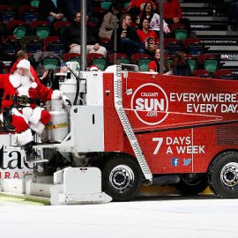 santa-hockey