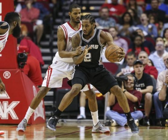 trevor-ariza-kawhi-leonard-nba-san-antonio-spurs-houston-rockets1-590x900