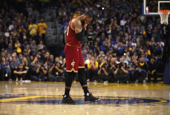 Cleveland Cavaliers v Golden State Warriors