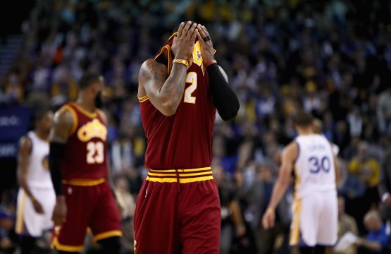 Cleveland Cavaliers v Golden State Warriors