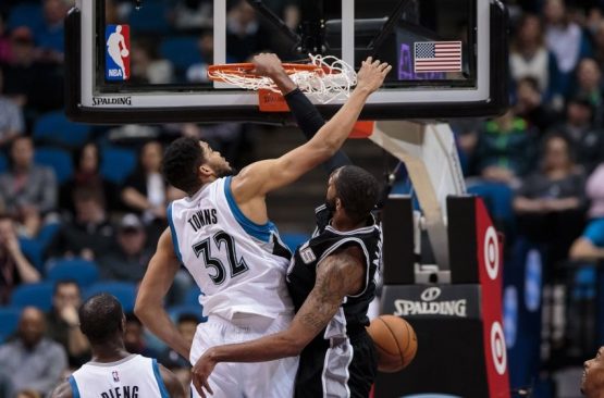 NBA: San Antonio Spurs at Minnesota Timberwolves