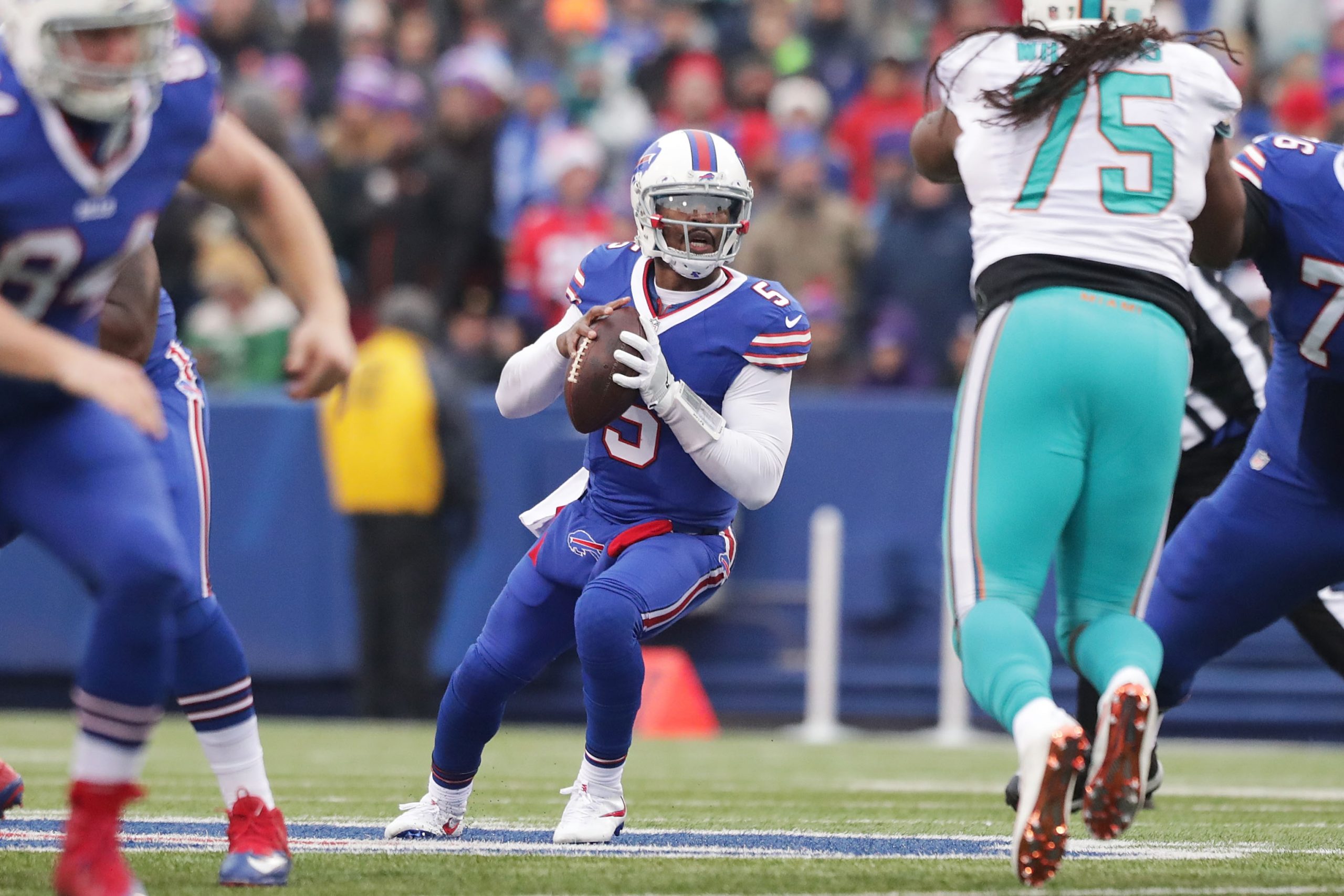 Miami Dolphins v Buffalo Bills
