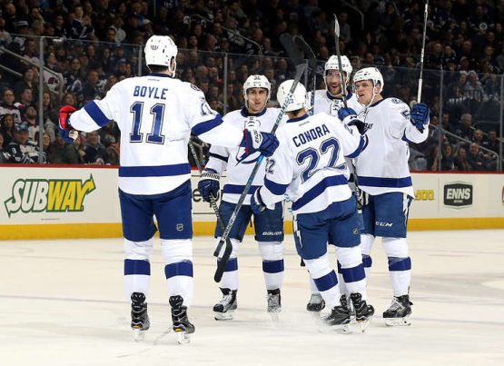 bolts-jets