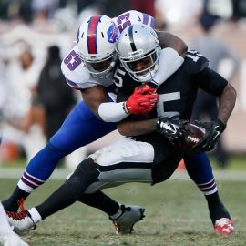 Buffalo Bills v Oakland Raiders