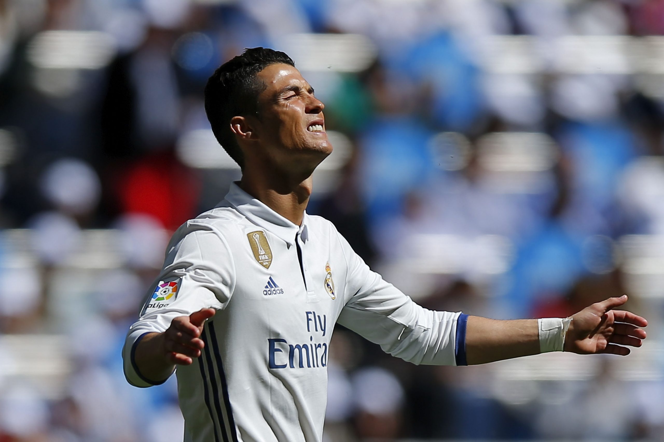Real Madrid CF v Deportivo Alaves - La Liga