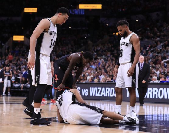 Houston Rockets v San Antonio Spurs - Game Two