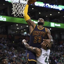 USP NBA: PLAYOFFS-CLEVELAND CAVALIERS AT BOSTON CE S BKN BOS CLE USA MA