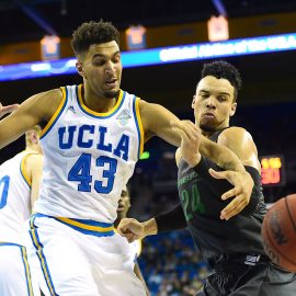 Oregon v UCLA