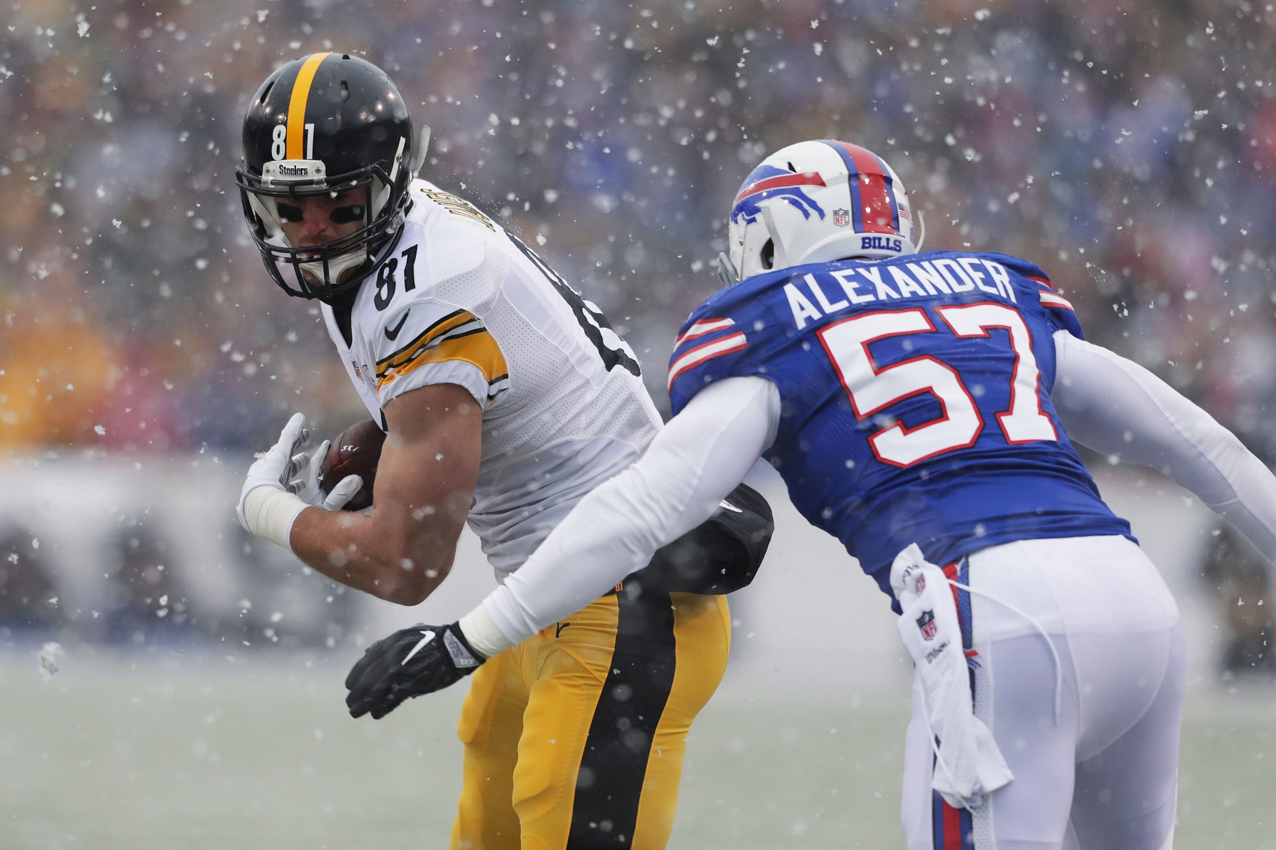 Pittsburgh Steelers v Buffalo Bills