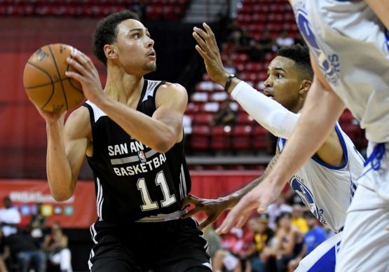 bryn-forbes-nba-summer-league-san-antonio-spurs-vs-golden-state-warriors-801x560