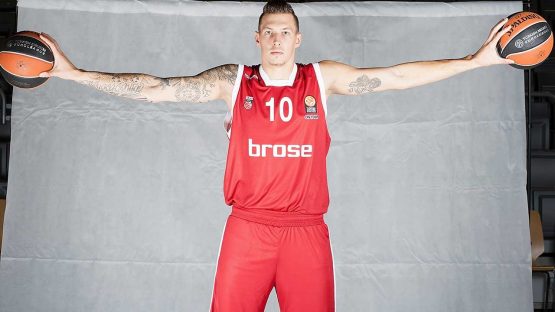 Daniel Theis
