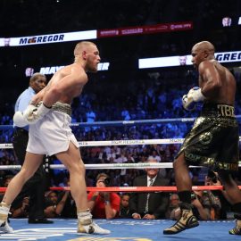 Floyd Mayweather Jr. v Conor McGregor