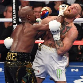Floyd Mayweather Jr. v Conor McGregor