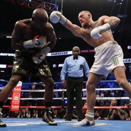 Floyd Mayweather Jr. v Conor McGregor