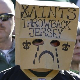 10-3-saints-fans-16_9.0