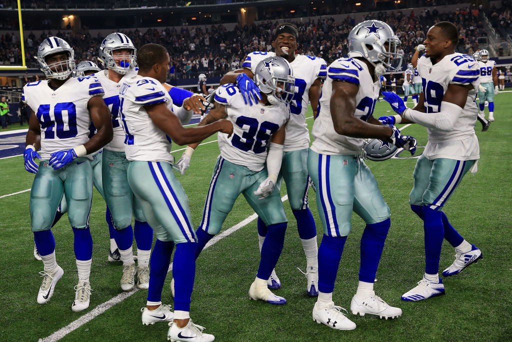 Oakland Raiders v Dallas Cowboys