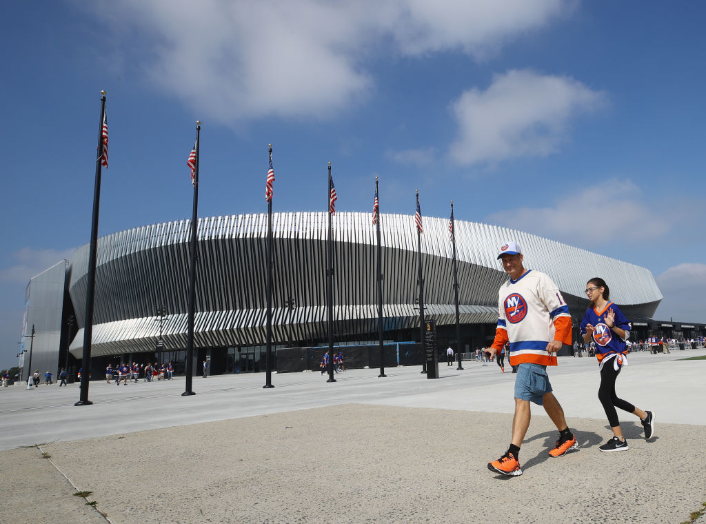 UNIONDALE, NY - SEPTEMBER 17: Fans arrive for a preseason game between the New York Islanders and the Philadelphia Flyers at the Nassau Veterans Memorial Coliseum on September 17, 2017 in Uniondale, New York. (Photo by Bruce Bennett/Getty Images)