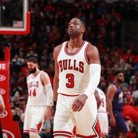 Phoenix Suns v Chicago Bulls