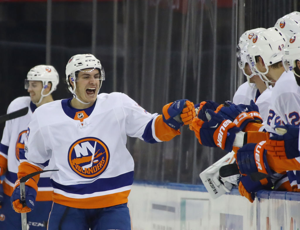 New York Islanders v New York Rangers