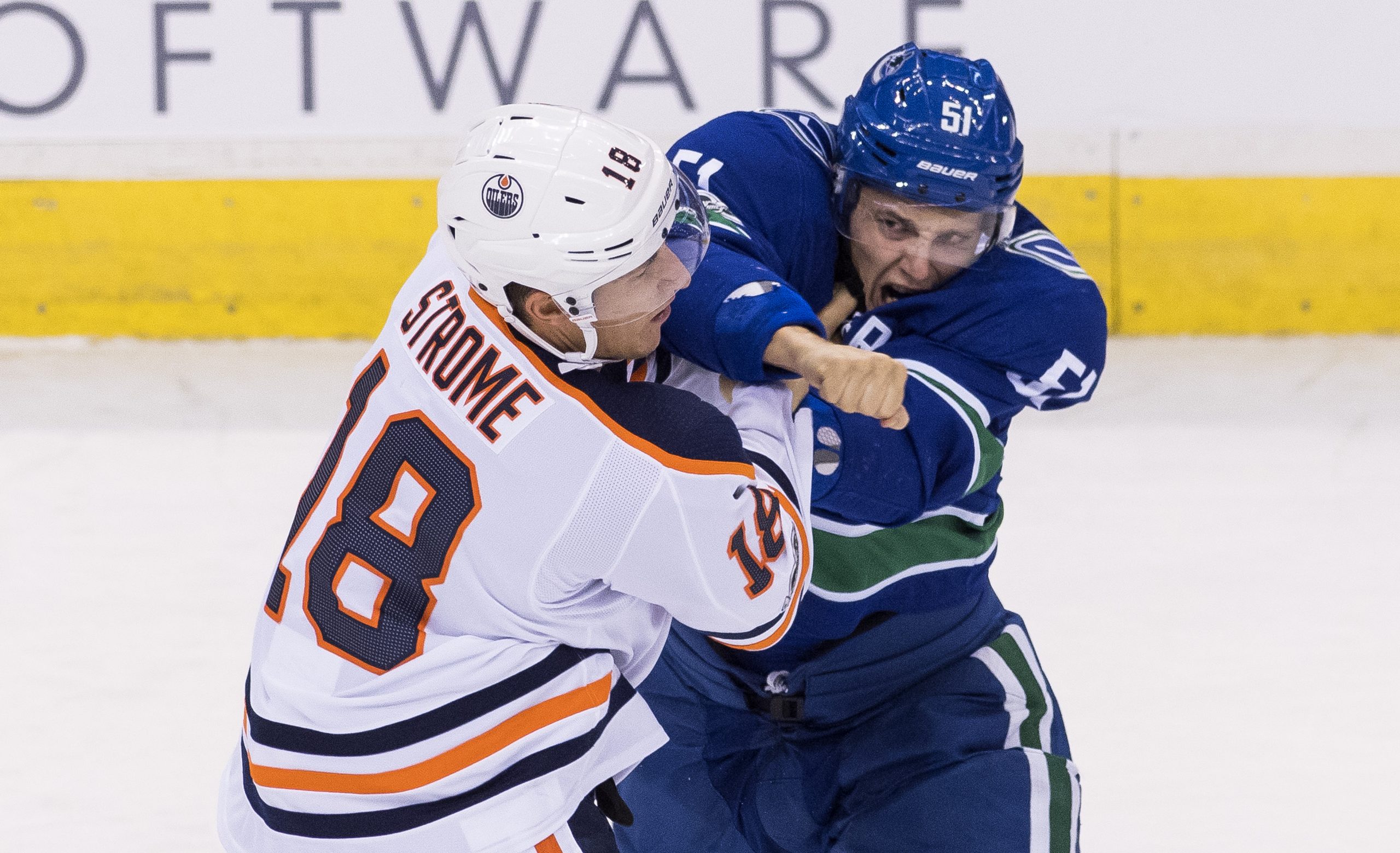 Edmonton Oilers v Vancouver Canucks