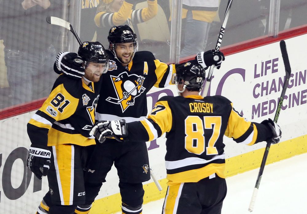 NHL: Columbus Blue Jackets at Pittsburgh Penguins