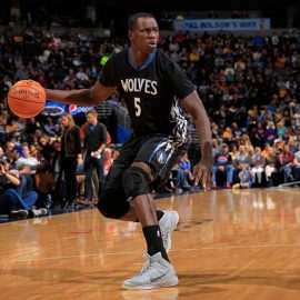 timberwolves-center-gorgui-dieng