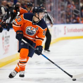 Winnipeg Jets v Edmonton Oilers