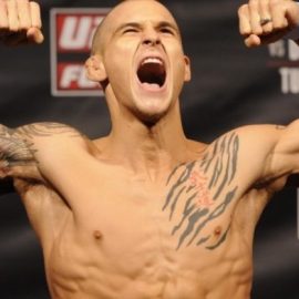 Dustin-Poirier-696x392