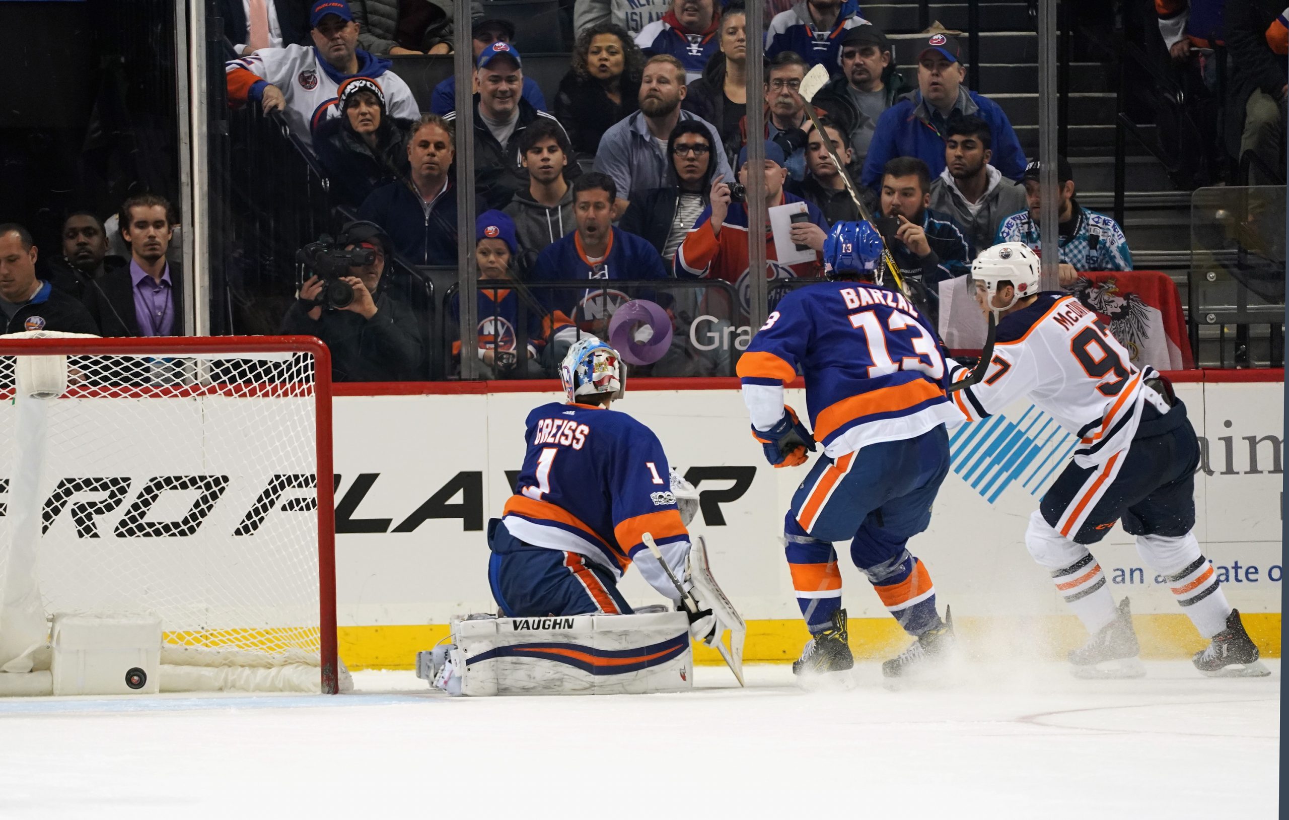 Edmonton Oilers v New York Islanders