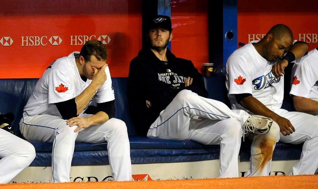 jays_roy_halladay_wipes_face_infrustration.jpeg.size-custom-crop.1086x0