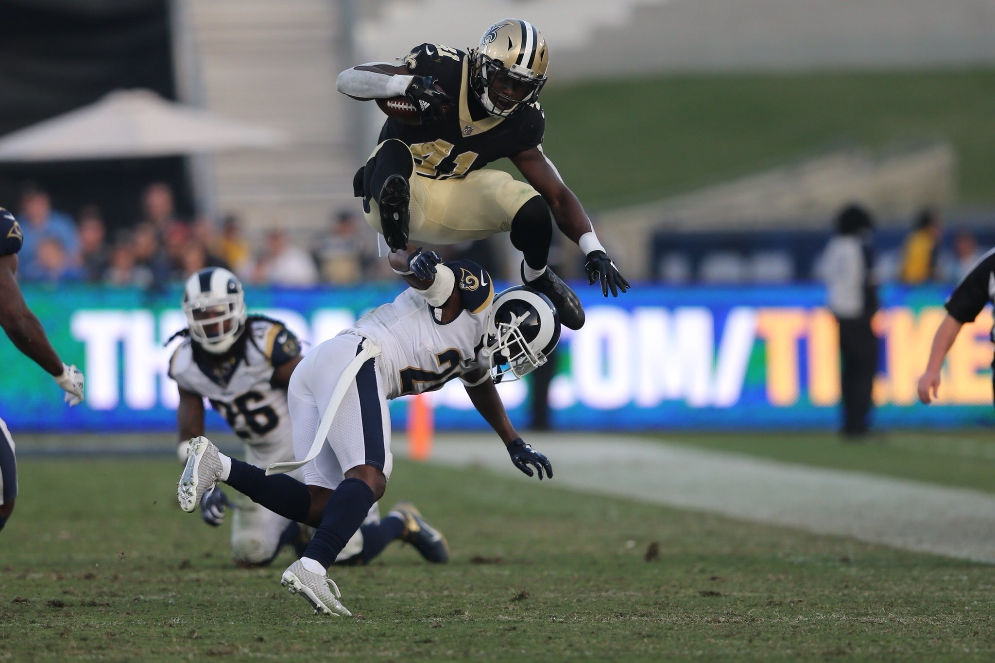 alvin-kamara-vault-vs-ramsjpg-9b45b696918fa659