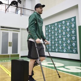 hayward crutches