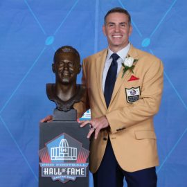 NFL: Pro Football Hall of Fame-Enshrinement