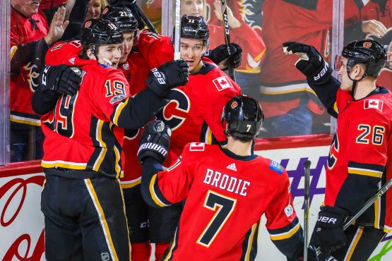 NHL: Vancouver Canucks at Calgary Flames