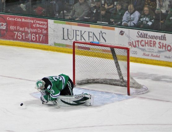 Cam_Johnson off the mask