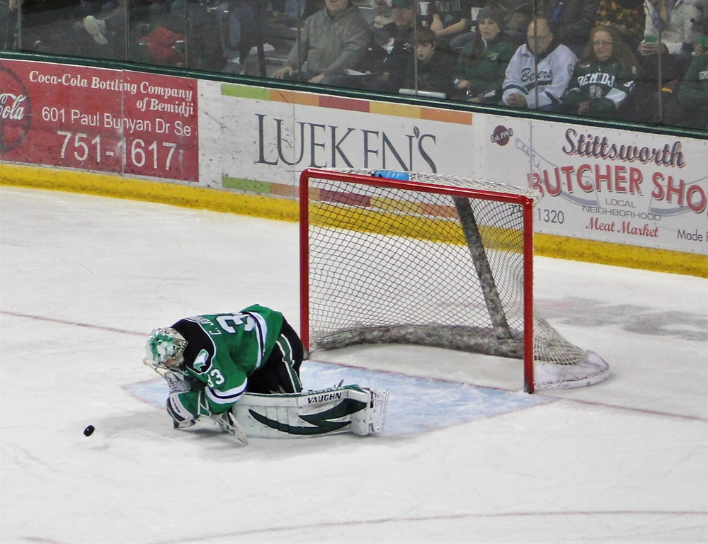 Cam_Johnson off the mask