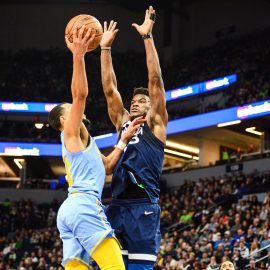 NBA: Los Angeles Lakers at Minnesota Timberwolves