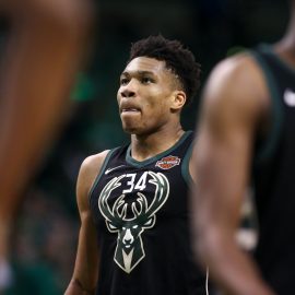 GIANNIS FT