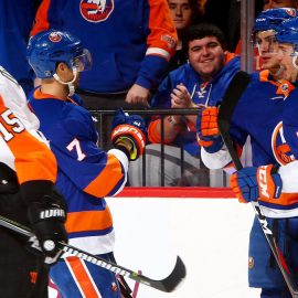 Isles-beat-PHI