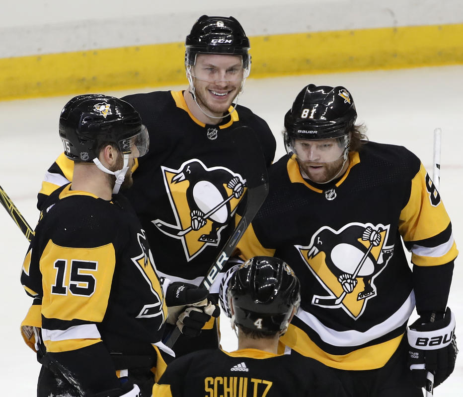 Jamie Oleksiak, Phil Kessel, Riley Sheahan